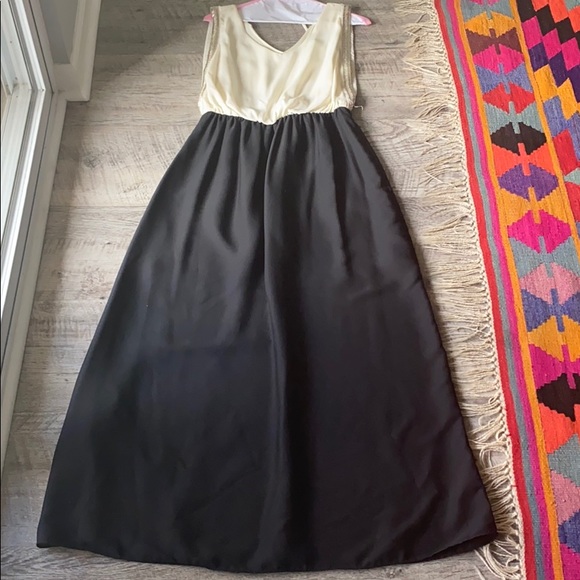 INA Beaded Trim Cream and Black Maxi - Medium - Picture 7 of 8